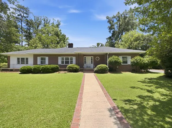 206 Sproles Ave E, Greenwood, SC 29649