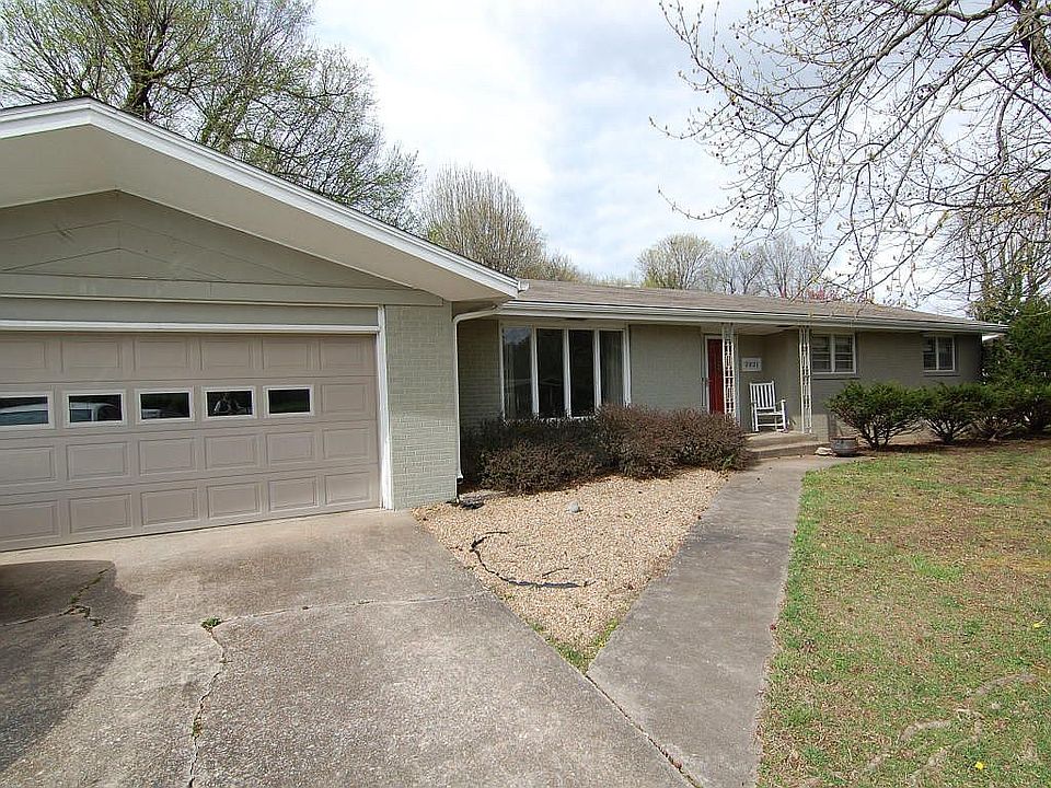 2821 E Eastmoor Dr, Springfield, MO 65804 Zillow