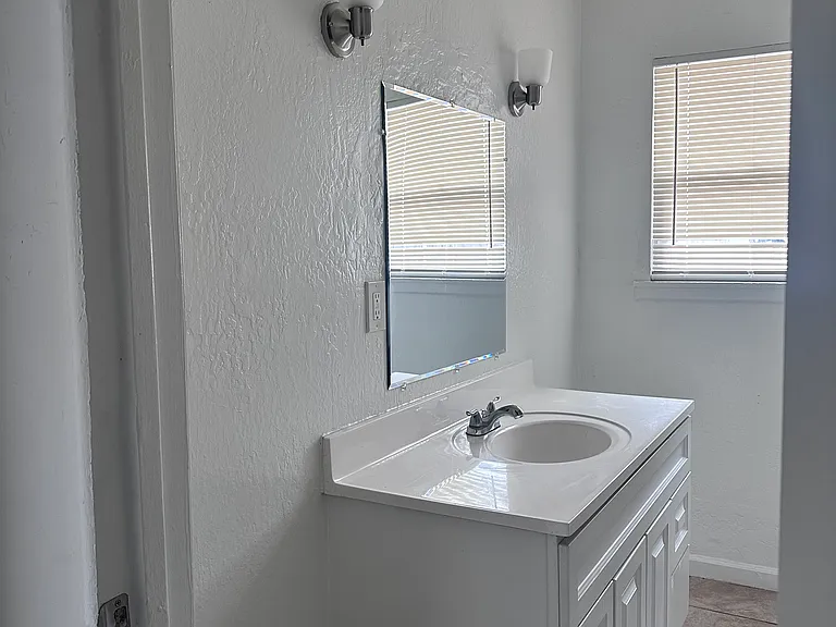 235 E Coolidge Ave #12 — Photo 13