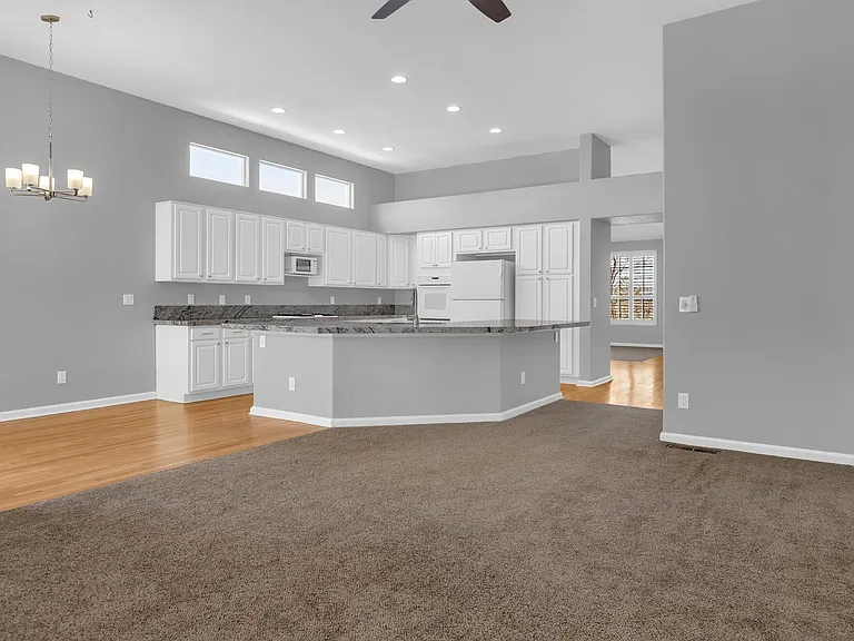 4798 Village Green Pkwy — Photo 9