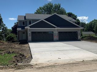 814 Meridian St, Tipton, IA 52772