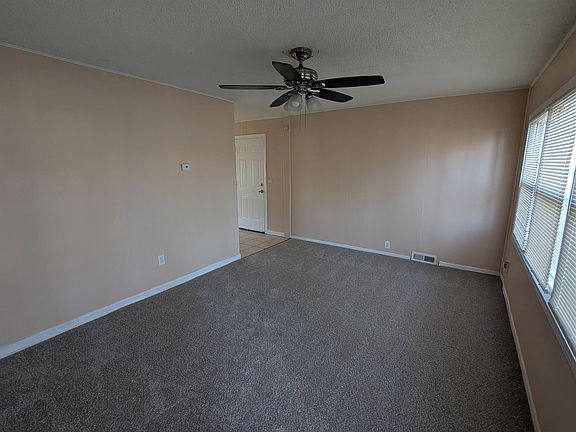 2nd image of 11408 Oakland Ave