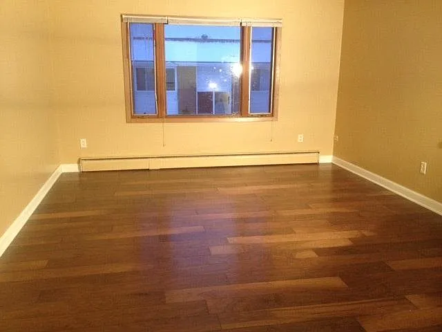 3524 #2 Livingroom