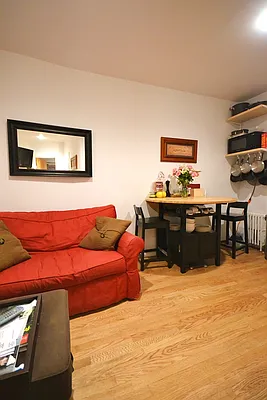 Rented by Bold New York | media 25