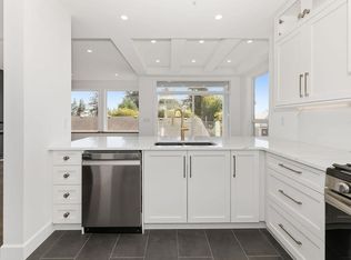 6315 Burdett Rd, Sechelt, BC V7Z0M3