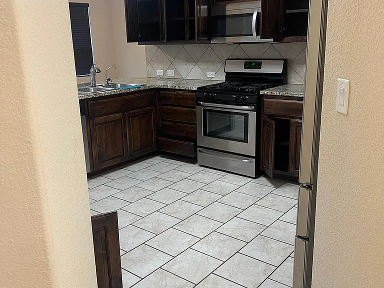 18 Brooks Ranch Rd — Photo 4