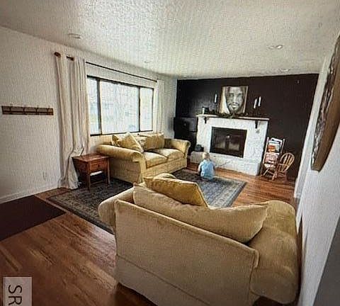 2nd image of 440 Shelley Ave