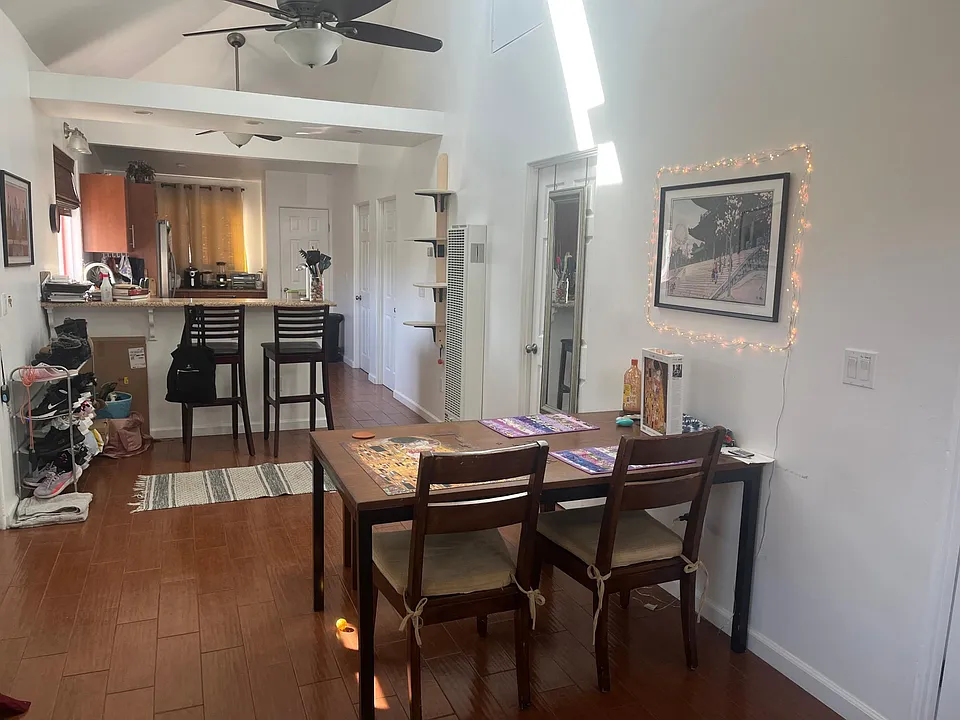 2439 K St