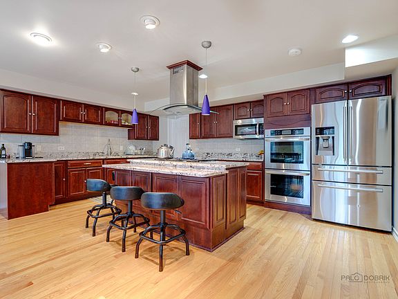 4th image of 2708 Briarwood Dr W