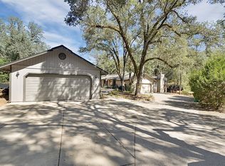 11998 Walnut Ct, Auburn, CA 95602