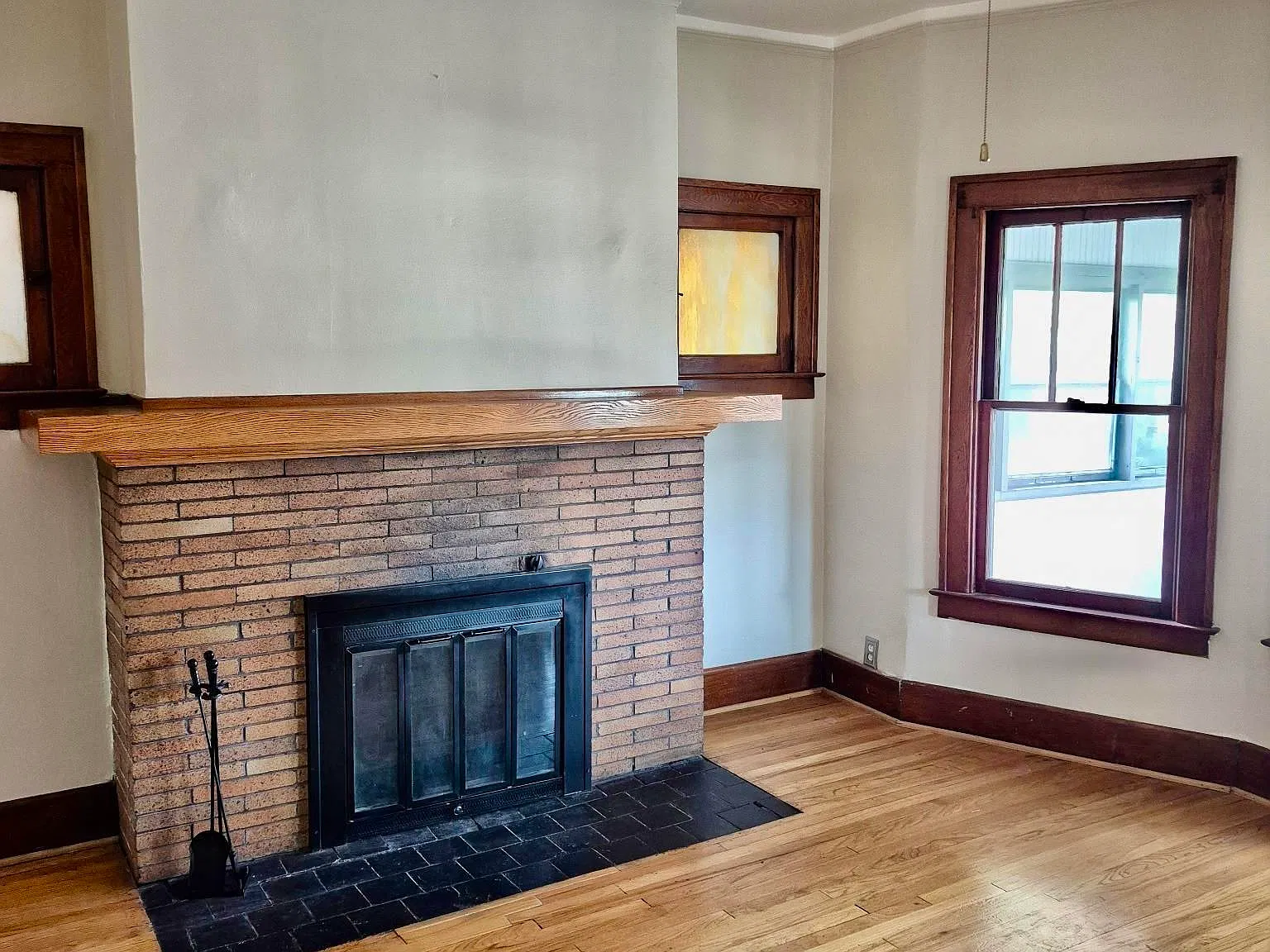 3 bed, 1.0 bath, 1450 sqft, $1,600 — Photo 4