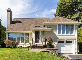 41 Birch St, Port Washington, NY 11050