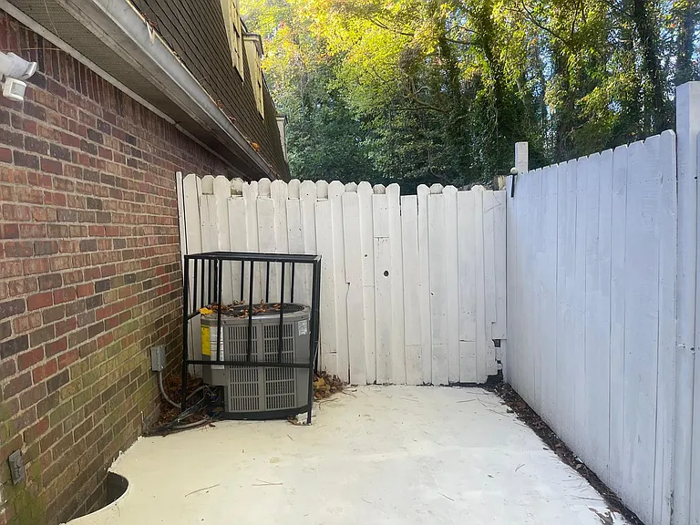 3822 Parklane Dr — Photo 10