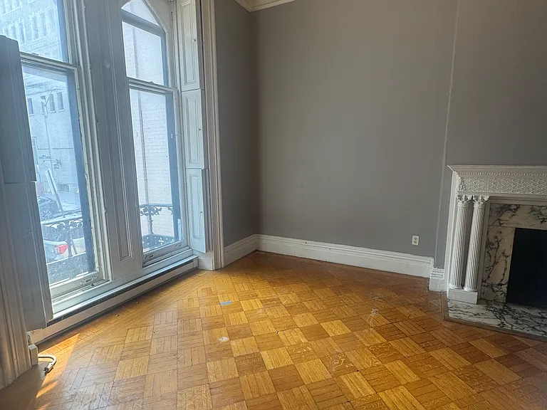 12 E Chase St #1A — Photo 13