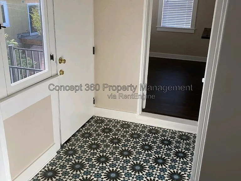 1144 E Appleton St #2 — Photo 32