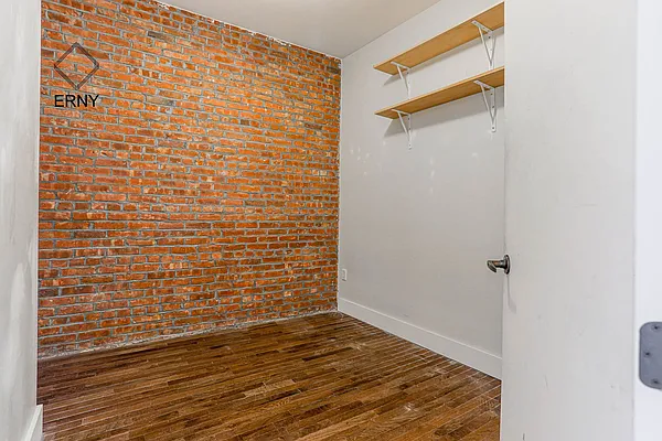 Rented by ERNY LLC | media 15