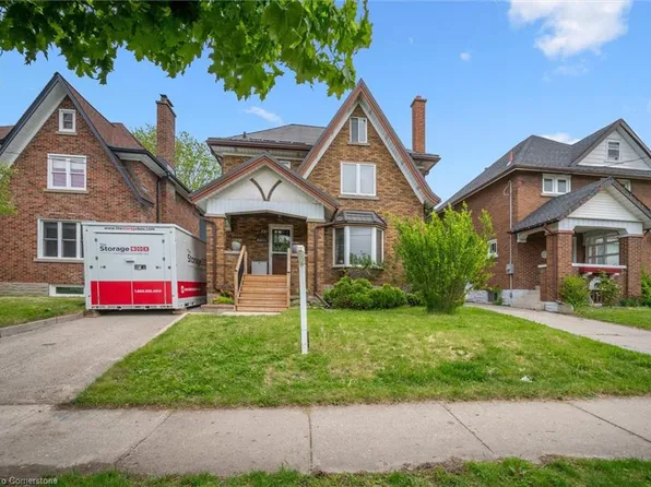 208 Stirling Ave S, Kitchener, ON N2G 3N9