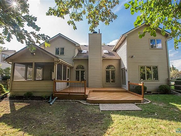 Screened porch and deck