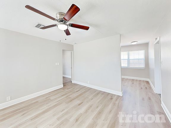 3rd image of 3909 W Wallace Ave