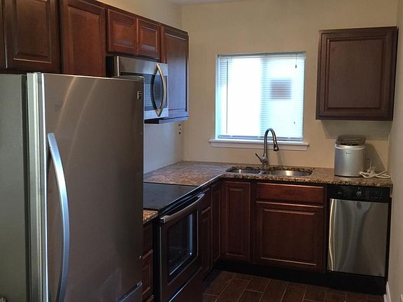 New kitchen, stainless steel / granite