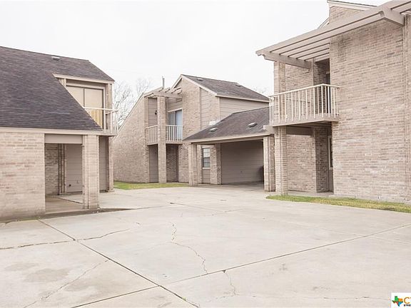 2nd image of 125 Sherwood Dr
