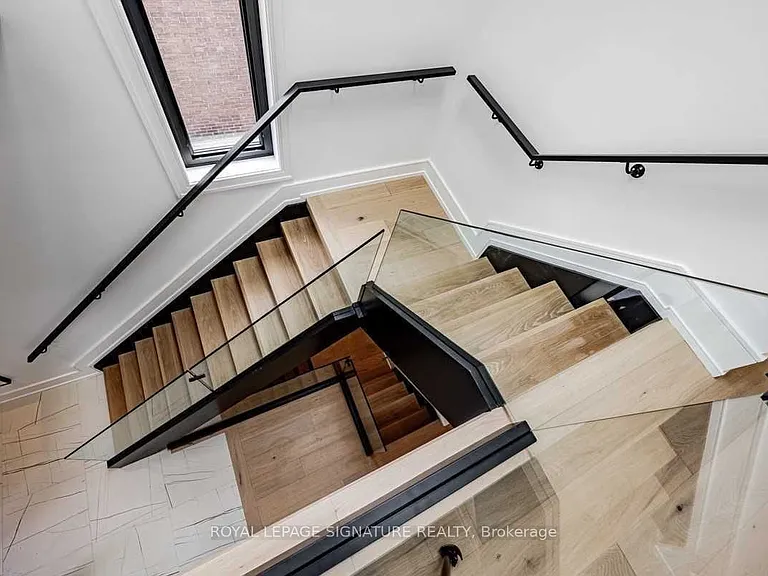 4 Stanhope Ave — Photo 16