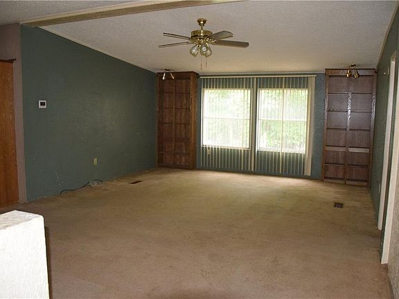 4th image of 8074 Kickingbird Ln