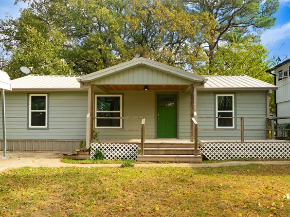 10015 Shoreline Dr, Wills Point, TX 75169