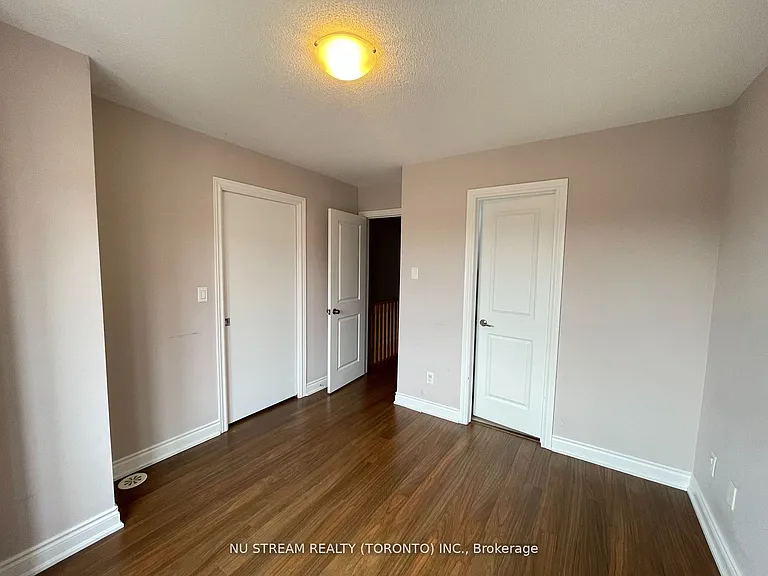 241 S Park Rd — Photo 15