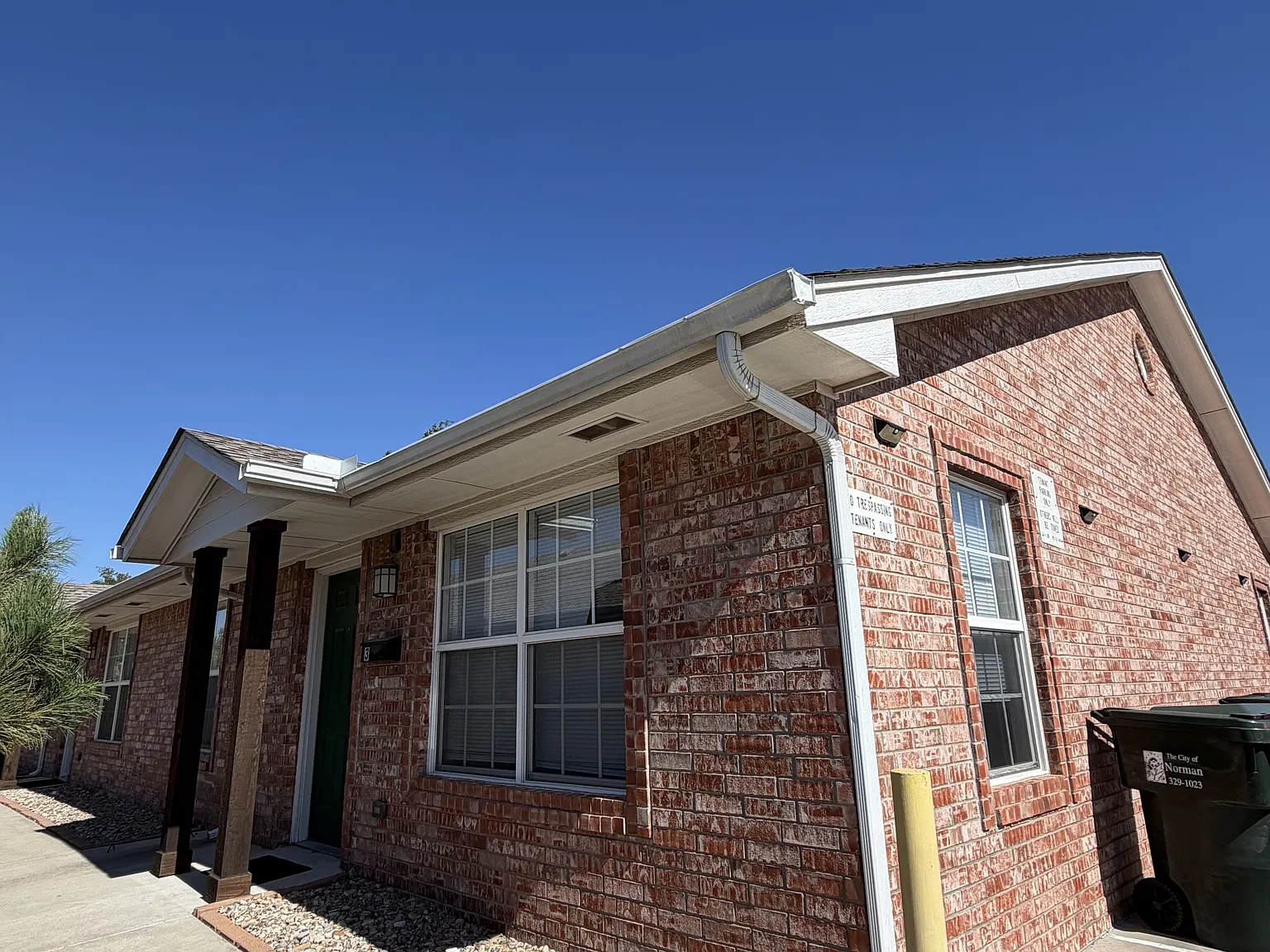 124 W Eufaula St — Photo 2