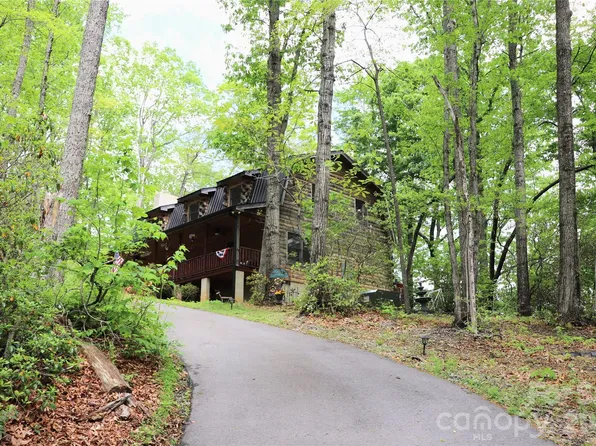 252 Idylwild Ln, Black Mountain, NC 28711