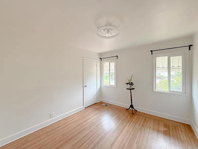 1226 Margery Ave — Photo 17