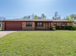 1812 Hermitage Cir, Fort Smith, AR 72908