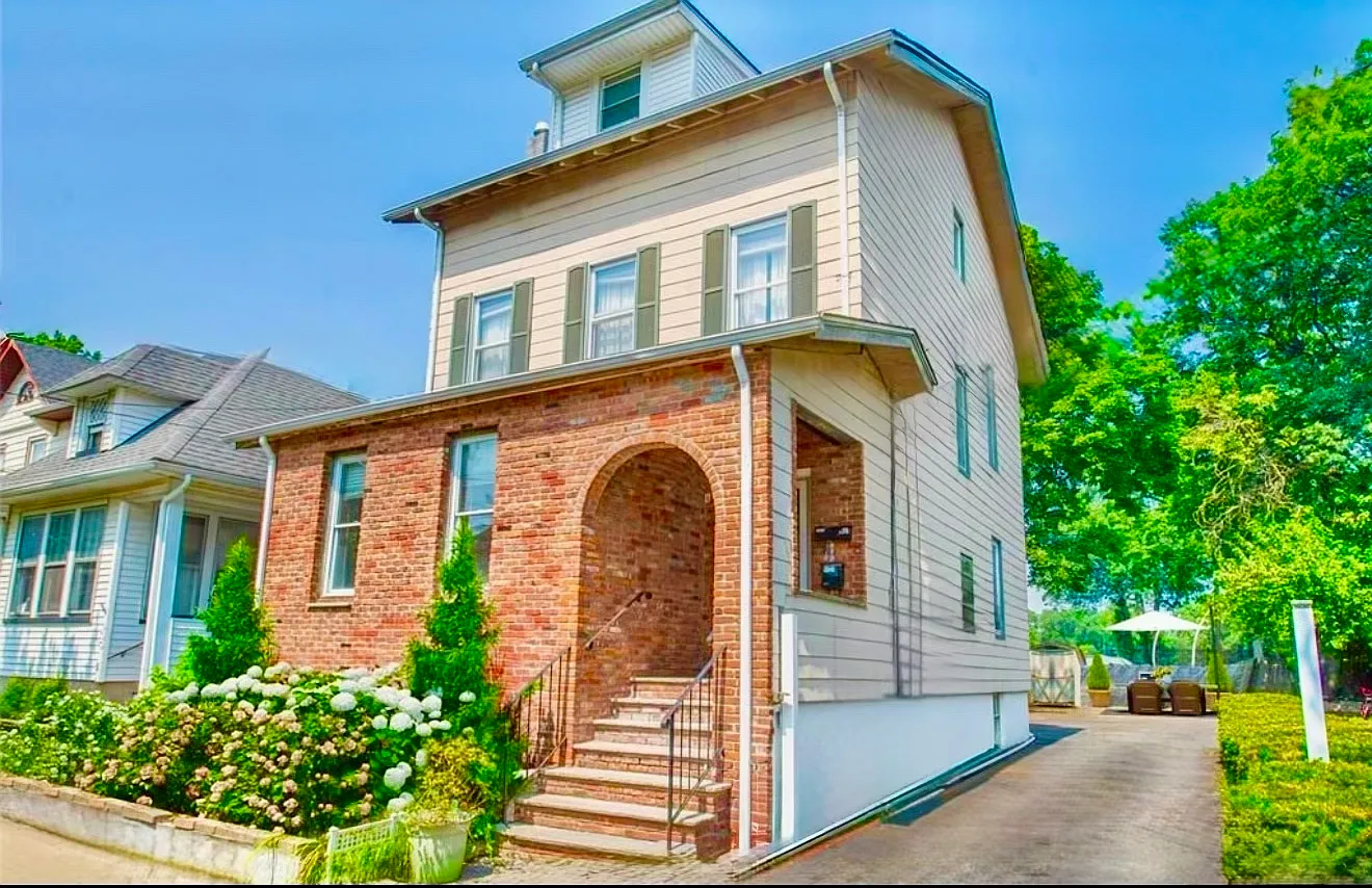 2 bed, 1000 sqft, $3,000 — Photo 2