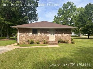 8051 Southway Rd, Charlotte, NC 28215