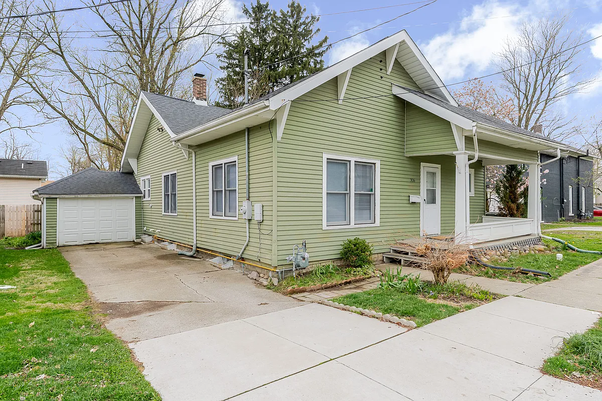 Building Photo - 306 Brown St