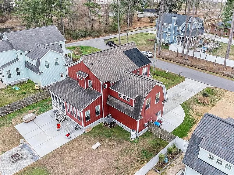 1702 Garwood Ln — Photo 28