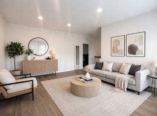 514 S Flower St #8, Santa Ana, CA 92703
