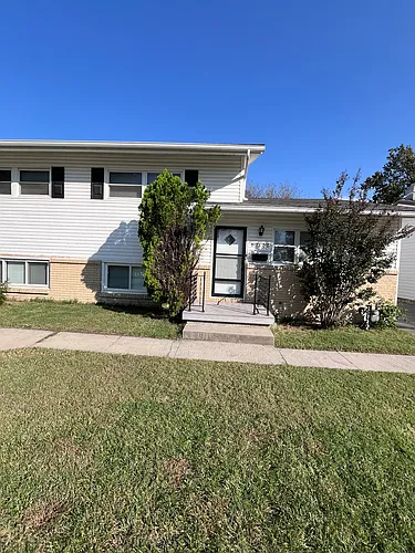 6322 E Orme St Photo 1