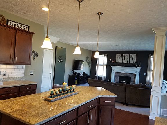 5th image of 2963 Greenwich Ln
