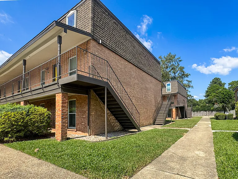 The Vibe Apartments — Photo 11