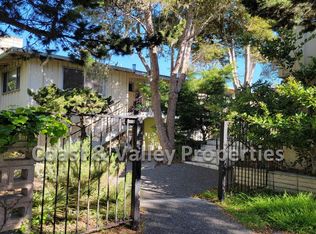 818 Sunset Dr #8CDFA8847, Pacific Grove, CA 93950