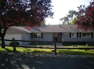 1185 Star Ln, Auburn, CA 95603