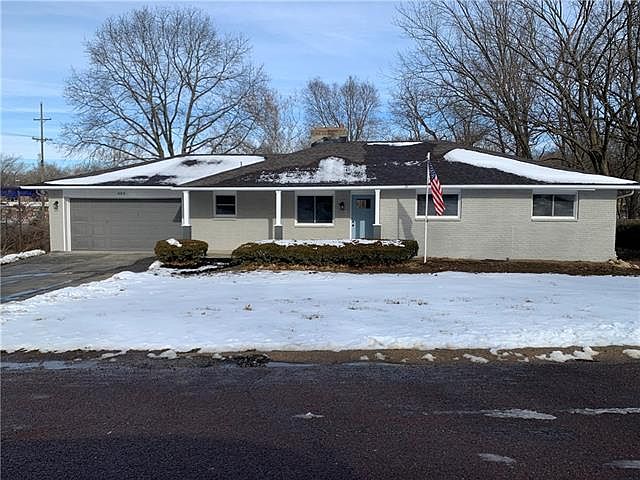 1st image of 404 NE 62nd Pl