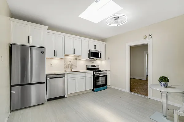 Kitchen, photo 1