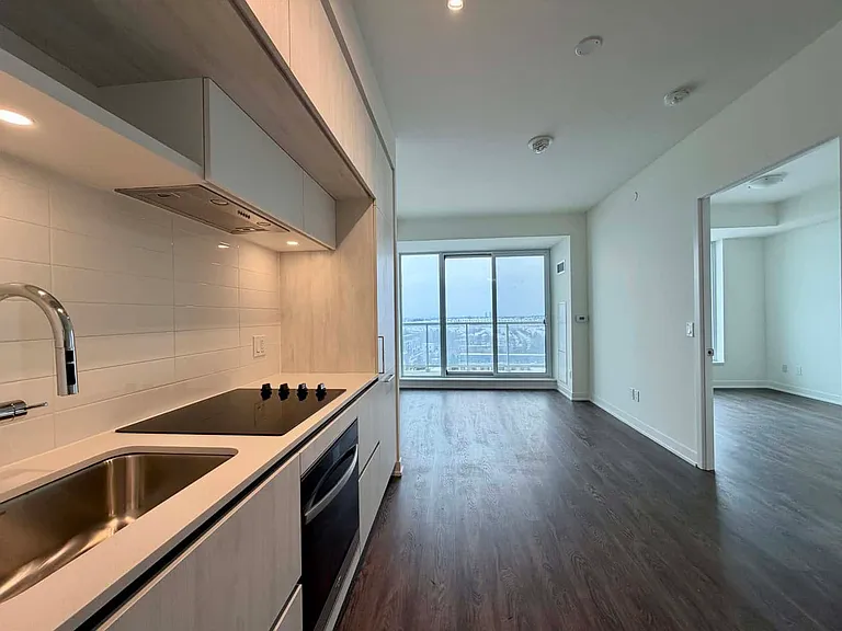 2 David Eyer Rd #1022 — Photo 3