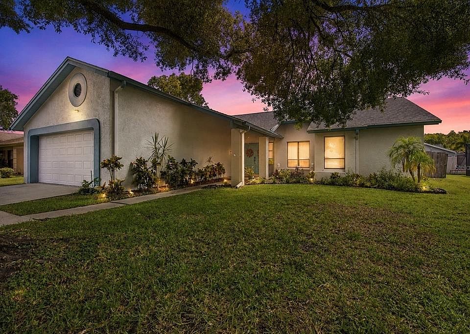 1st image of 3810 SARAZEN DR