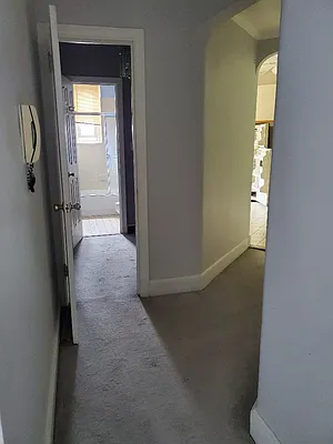 Sold by RE MAX Team | media 7