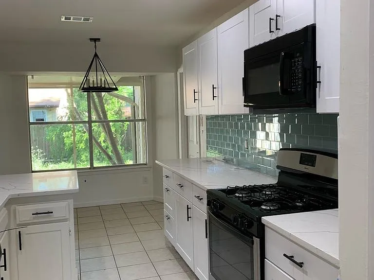11701 Quartz Cir — Photo 9