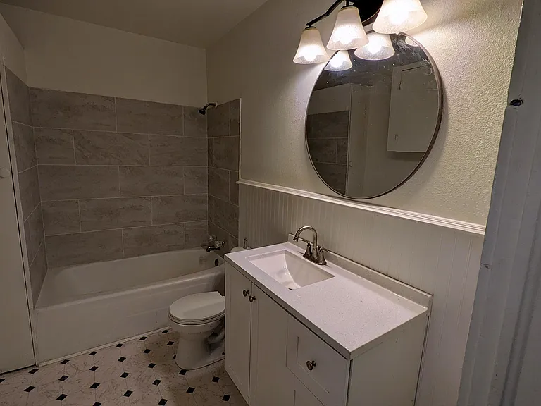 4020 E Archer St — Photo 10